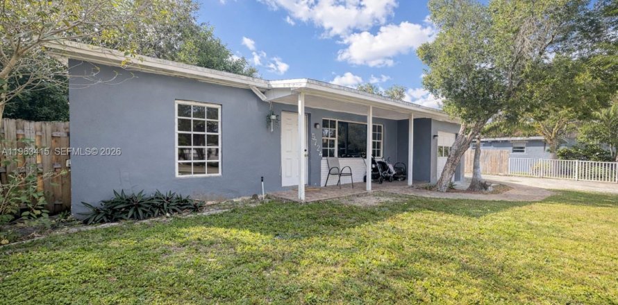 Casa en Hollywood, Florida 2 dormitorios, 87.98 m2 № 2081019