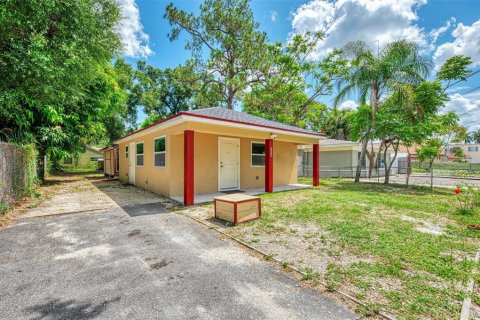House in Bradenton, Florida 2 bedrooms, 62.43 sq.m. № 2224889
