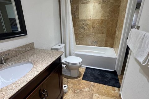Condominio en alquiler en Hallandale Beach, Florida, 2 dormitorios, 85.47 m2 № 1928365 - foto 15