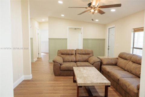 Casa en venta en Homestead, Florida, 3 dormitorios № 2044105 - foto 5