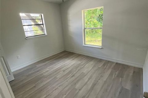 House in Orlando, Florida 3 bedrooms, 95.41 sq.m. № 1544701 - photo 9
