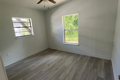House in Orlando, Florida 3 bedrooms, 95.41 sq.m. № 1544701 - photo 11