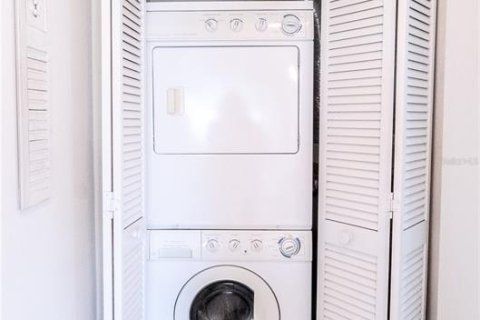Снять в аренду кондоминиум в Брейдентон, Флорида 2 спальни, 110.09м2, № 1533269 - фото 14