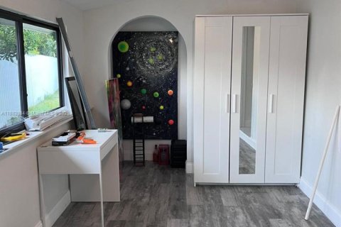 Casa en venta en Fort Lauderdale, Florida, 3 dormitorios, 128.76 m2 № 1944624 - foto 4