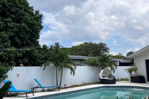 Casa en venta en Fort Lauderdale, Florida, 3 dormitorios, 128.76 m2 № 1944624 - foto 19
