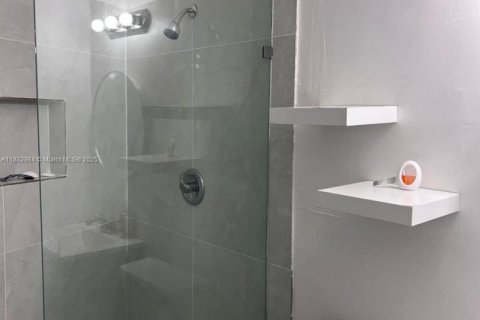 Casa en venta en Fort Lauderdale, Florida, 3 dormitorios, 128.76 m2 № 1944624 - foto 14