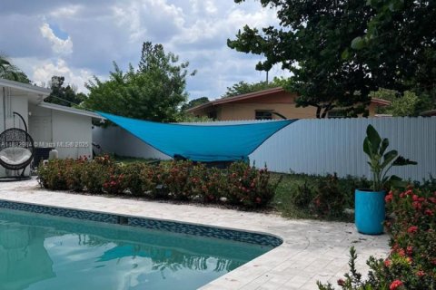 Casa en venta en Fort Lauderdale, Florida, 3 dormitorios, 128.76 m2 № 1944624 - foto 21