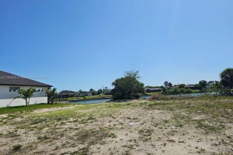 Terrain à vendre à Cape Coral, Floride № 1935532 - photo 7