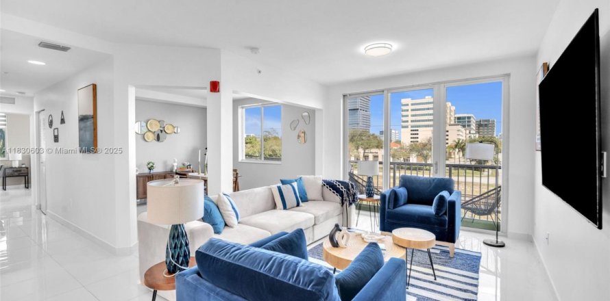 Condominio en Aventura, Florida, 2 dormitorios № 1935481
