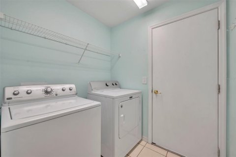 House in Kissimmee, Florida 2 bedrooms, 140 sq.m. № 1391345 - photo 27