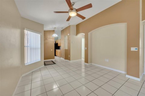 House in Kissimmee, Florida 2 bedrooms, 140 sq.m. № 1391345 - photo 14