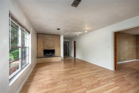 House in Gainesville, Florida 3 bedrooms, 234.86 sq.m. № 1782354 - photo 10