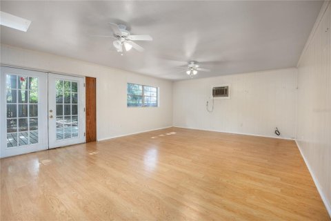 House in Gainesville, Florida 3 bedrooms, 234.86 sq.m. № 1782354 - photo 19