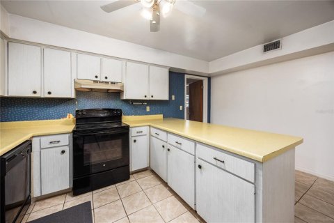 House in Gainesville, Florida 3 bedrooms, 234.86 sq.m. № 1782354 - photo 17