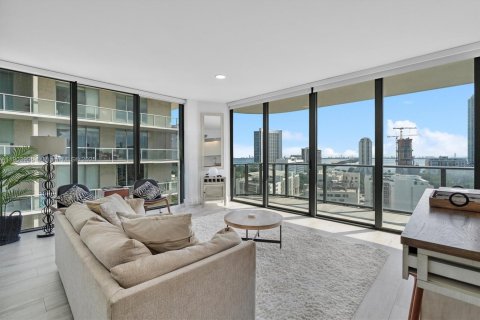 Condo in Miami, Florida, 3 bedrooms  № 1957229 - photo 4