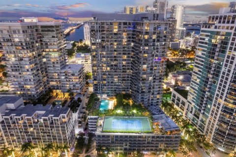 Condo in Miami, Florida, 3 bedrooms  № 1957229 - photo 3