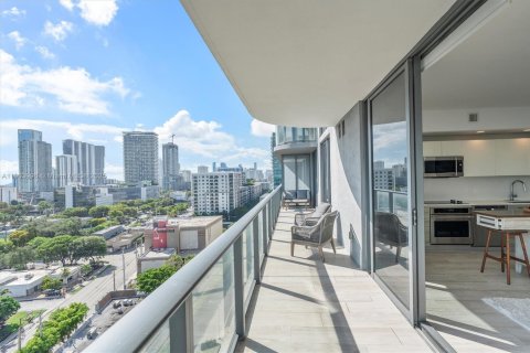 Condo in Miami, Florida, 3 bedrooms  № 1957229 - photo 8