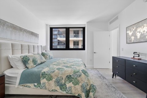 Condo in Miami, Florida, 3 bedrooms  № 1957229 - photo 13
