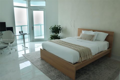 Condo in Miami, Florida, 2 bedrooms  № 1933963 - photo 6