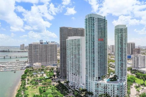 Condo in Miami, Florida, 2 bedrooms  № 1933963 - photo 14