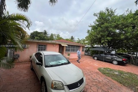 Immobilier commercial à vendre à Miami, Floride: 281.59 m2 № 1775990 - photo 14