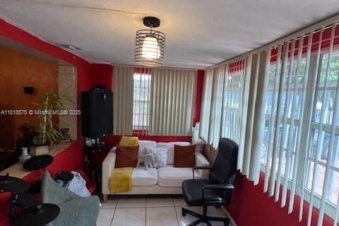 Immobilier commercial à vendre à Miami, Floride: 281.59 m2 № 1775990 - photo 6