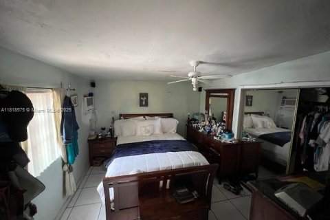 Immobilier commercial à vendre à Miami, Floride: 281.59 m2 № 1775990 - photo 10