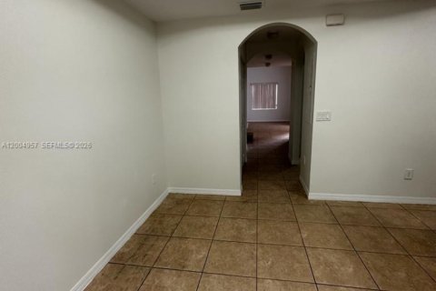 Townhouse in Dania Beach, Florida 3 bedrooms, 130.99 sq.m. № 2068998 - photo 9