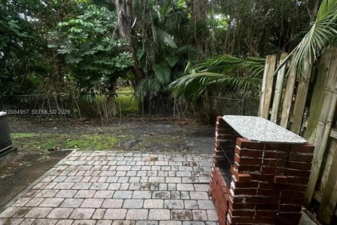 Townhouse in Dania Beach, Florida 3 bedrooms, 130.99 sq.m. № 2068998 - photo 11