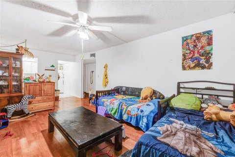 Condo in Coral Springs, Florida, 2 bedrooms  № 1890794 - photo 4