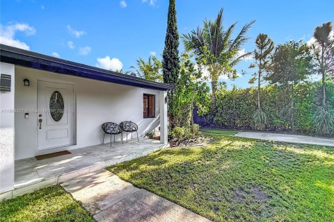 House in Miami, Florida 2 bedrooms, 85.84 sq.m. № 1928140 - photo 8