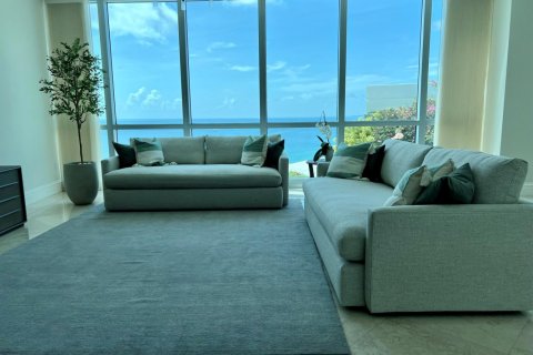 Condominio en alquiler en Bal Harbour, Florida, 2 dormitorios, 206.99 m2 № 1226991 - foto 1