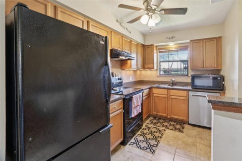 Townhouse in Eustis, Florida 2 bedrooms, 96.8 sq.m. № 1886681 - photo 15