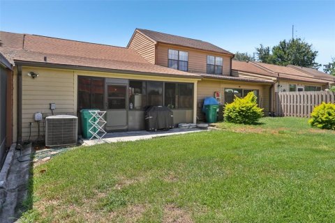 Townhouse in Eustis, Florida 2 bedrooms, 96.8 sq.m. № 1886681 - photo 26