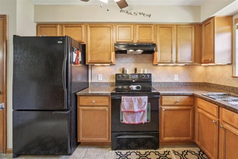 Townhouse in Eustis, Florida 2 bedrooms, 96.8 sq.m. № 1886681 - photo 14