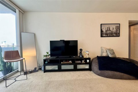 Condominio en venta en Miami Beach, Florida, 1 dormitorio, 77.76 m2 № 2022713 - foto 5