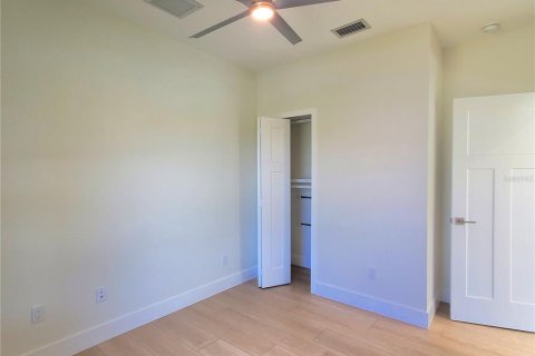Villa ou maison à louer à Punta Gorda, Floride: 2 chambres, 72.46 m2 № 2378283 - photo 14