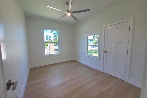 Villa ou maison à louer à Punta Gorda, Floride: 2 chambres, 72.46 m2 № 2378283 - photo 12
