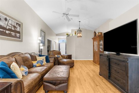 Villa ou maison à vendre à New Port Richey, Floride: 2 chambres, 147.06 m2 № 2360621 - photo 7