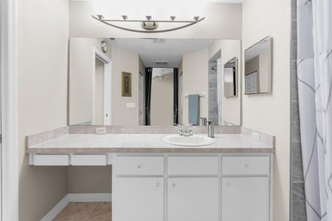 Villa ou maison à vendre à New Port Richey, Floride: 2 chambres, 147.06 m2 № 2360621 - photo 18