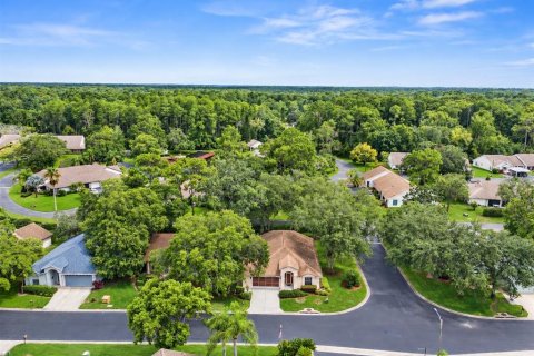 Villa ou maison à vendre à New Port Richey, Floride: 2 chambres, 147.06 m2 № 2360621 - photo 2