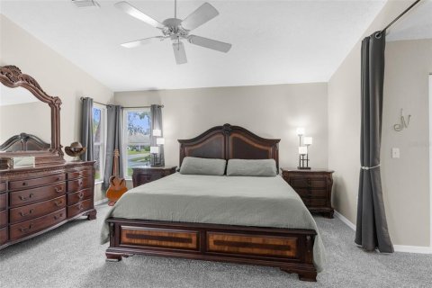 Villa ou maison à vendre à New Port Richey, Floride: 2 chambres, 147.06 m2 № 2360621 - photo 14