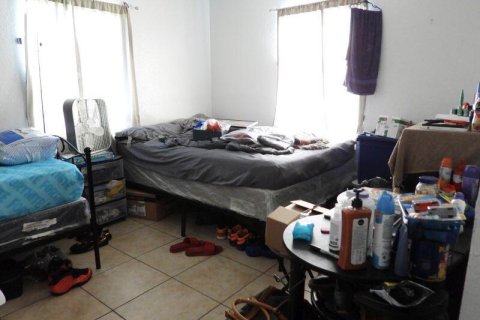 House in Pompano Beach, Florida 3 bedrooms, 116.13 sq.m. № 2188134 - photo 8