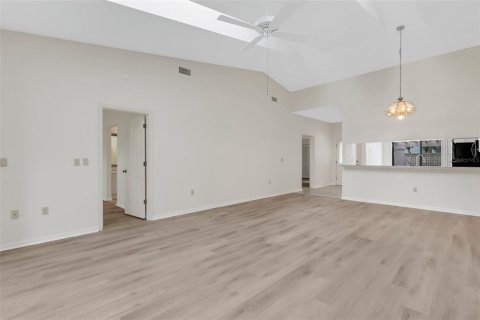 House in Sarasota, Florida 2 bedrooms, 115.29 sq.m. № 1874084 - photo 19