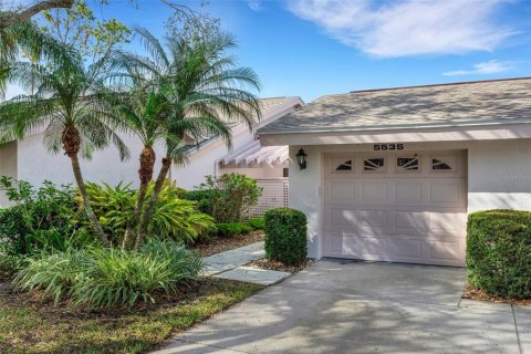 House in Sarasota, Florida 2 bedrooms, 115.29 sq.m. № 1874084 - photo 2