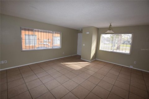 Apartamento en alquiler en Orlando, Florida, 2 dormitorios, 86.4 m2 № 1905607 - foto 7