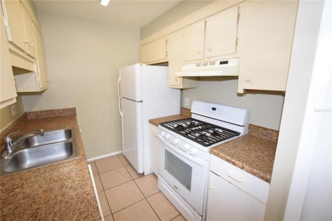 Apartamento en alquiler en Orlando, Florida, 2 dormitorios, 86.4 m2 № 1905607 - foto 11