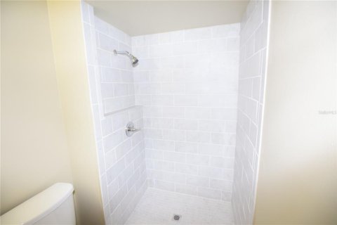 Apartamento en alquiler en Orlando, Florida, 2 dormitorios, 86.4 m2 № 1905607 - foto 19