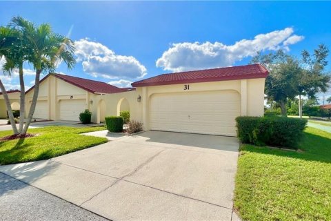 House in Punta Gorda, Florida 3 bedrooms, 146.04 sq.m. № 1537749 - photo 1