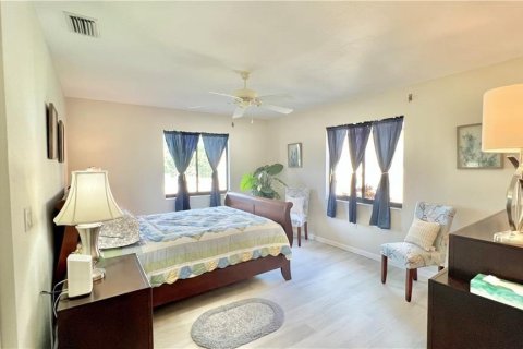 House in Punta Gorda, Florida 3 bedrooms, 146.04 sq.m. № 1537749 - photo 9